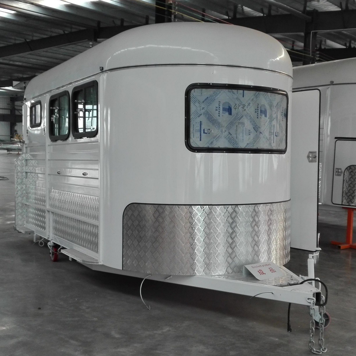 2 Horse Angle Load Float-Deluxe 2 Horse Angle Load Float-Deluxe